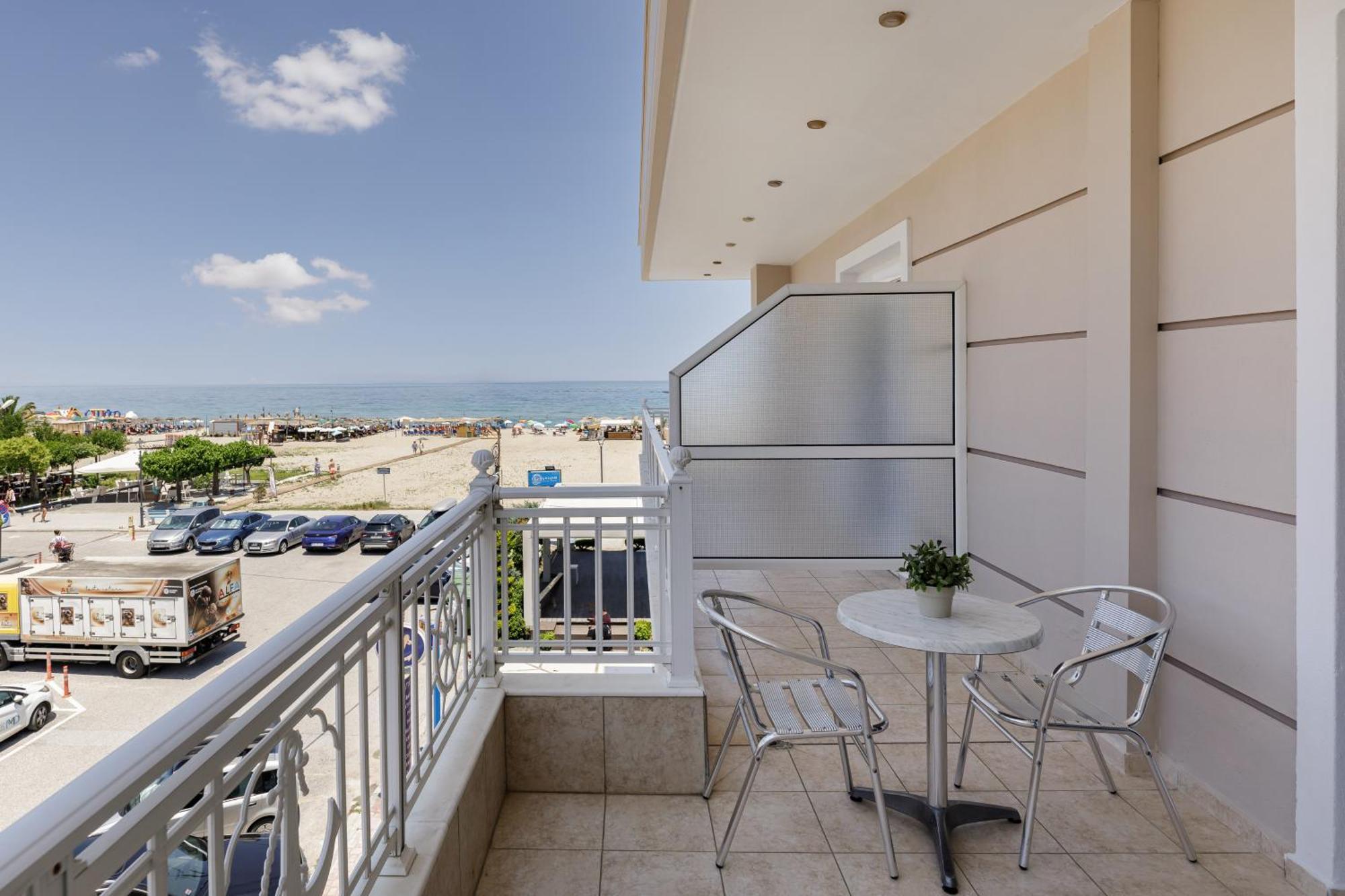 Agyra Seaview Hotel By Panel Hospitality Néoi Póroi Bilik gambar